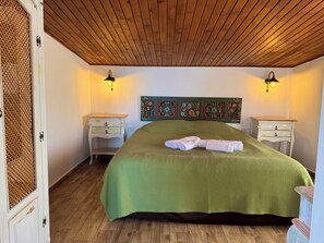 Zeus Deluxe Suite , Sea View | 1 chambre, draps en coton égyptien, literie de qualité supérieure