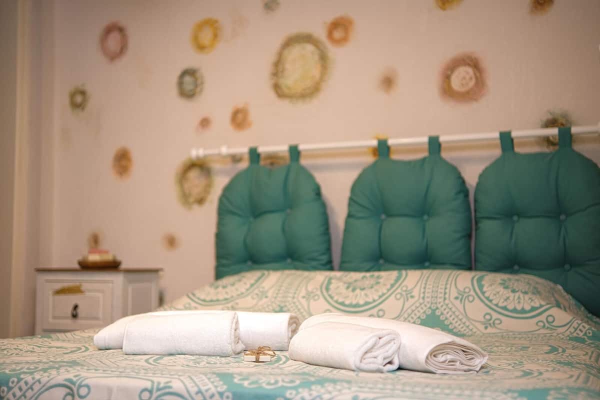 Daphne Deluxe Suite,Garden View | 1 bedroom, Egyptian cotton sheets, premium bedding