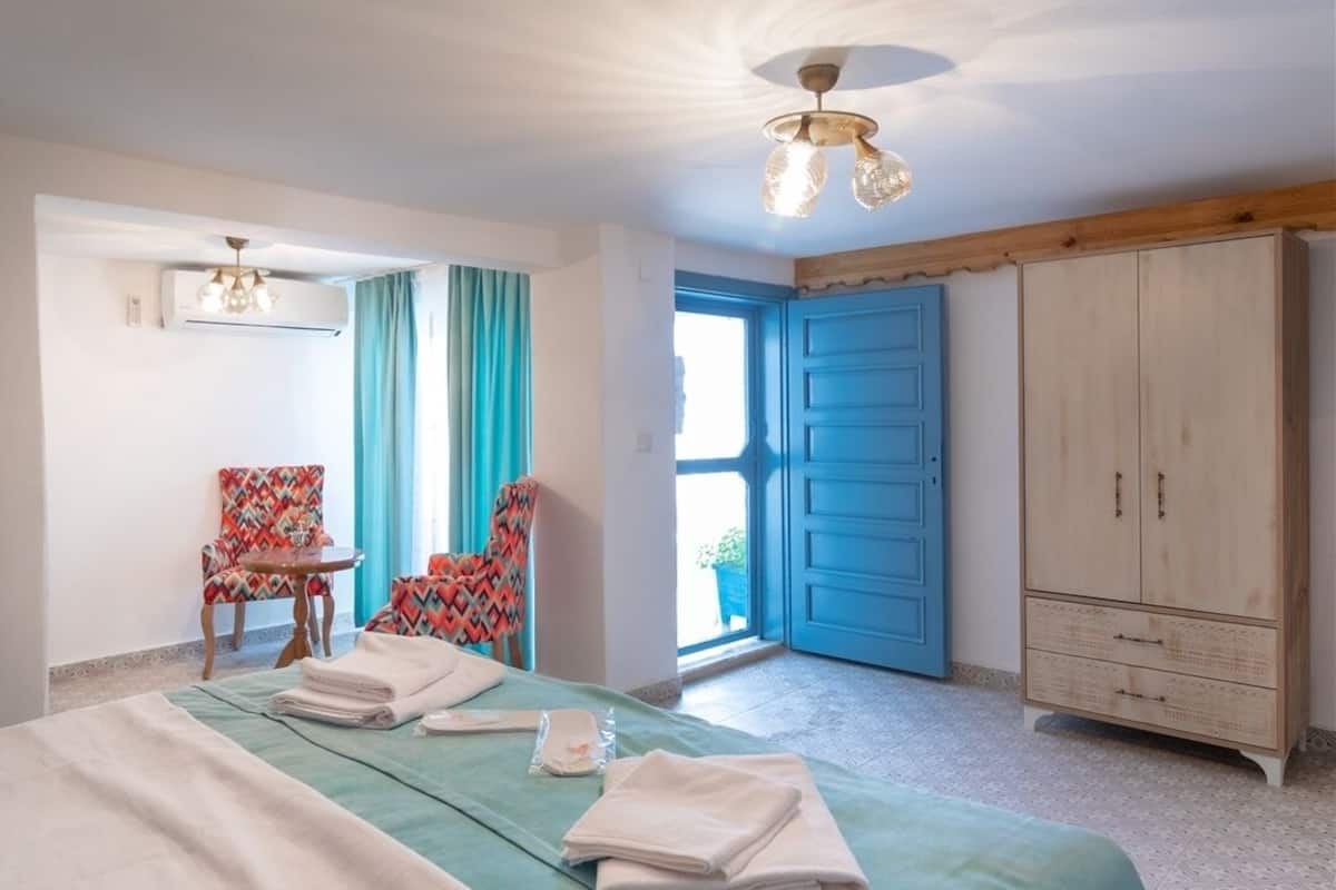 PRUVA - Deluxe Room, Courtyard View