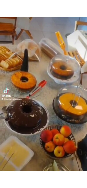 Tägliches inbegriffenes Frühstücksbuffet
