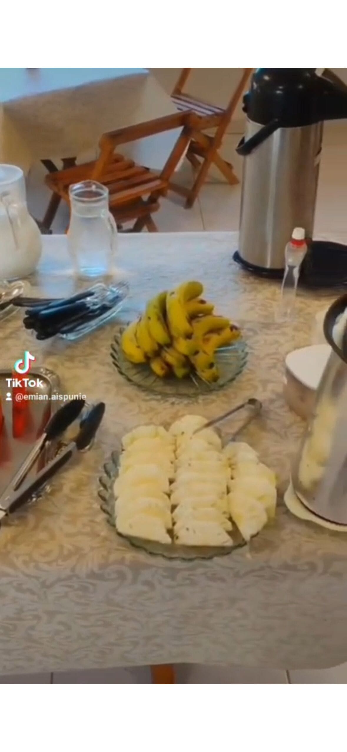 Frokostbuffé er inkludert hver dag