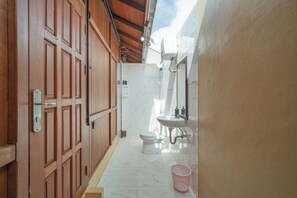 Bathroom - Wood Village Nusa Dua Bali (Kutuh)