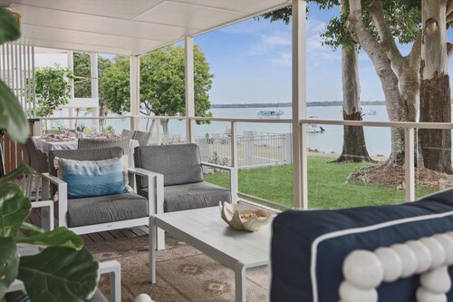 Sunset Cottage on the Burrum River