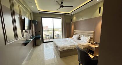 The Elite Luxe;Escape to our elegant hotel room in Lucknow.