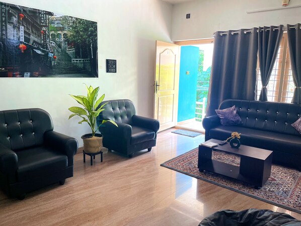 Smart TV - Green Getaway: Nature Near All! (Nagercoil)