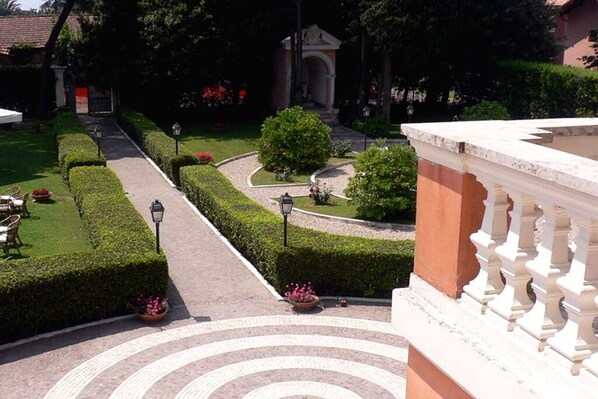 Property grounds - Oasi di Relax in Suite Romantica ai Castelli Romani (Marino)