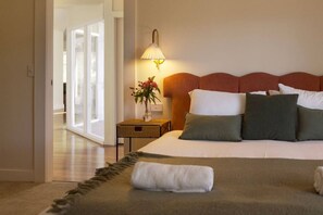4 chambres, bureau, fer et planche à repasser, Wi-Fi gratuit