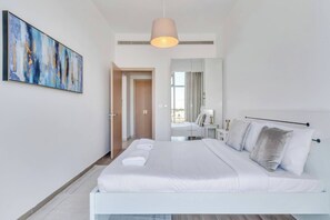 2 slaapkamers, een kluis op de kamer, een strijkplank/strijkijzer