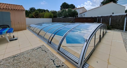 Charming villa 6 pers, quiet residence, private pool