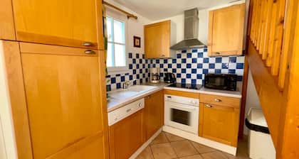 Encantadora casa para 6 personas en residencia tranquila con piscina privada