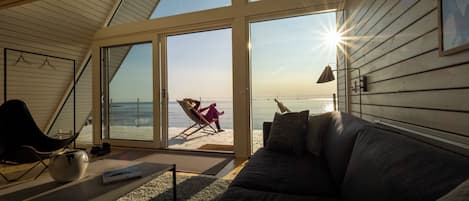 Deluxe Bungalow, Ocean View | 1 bedroom, bed sheets