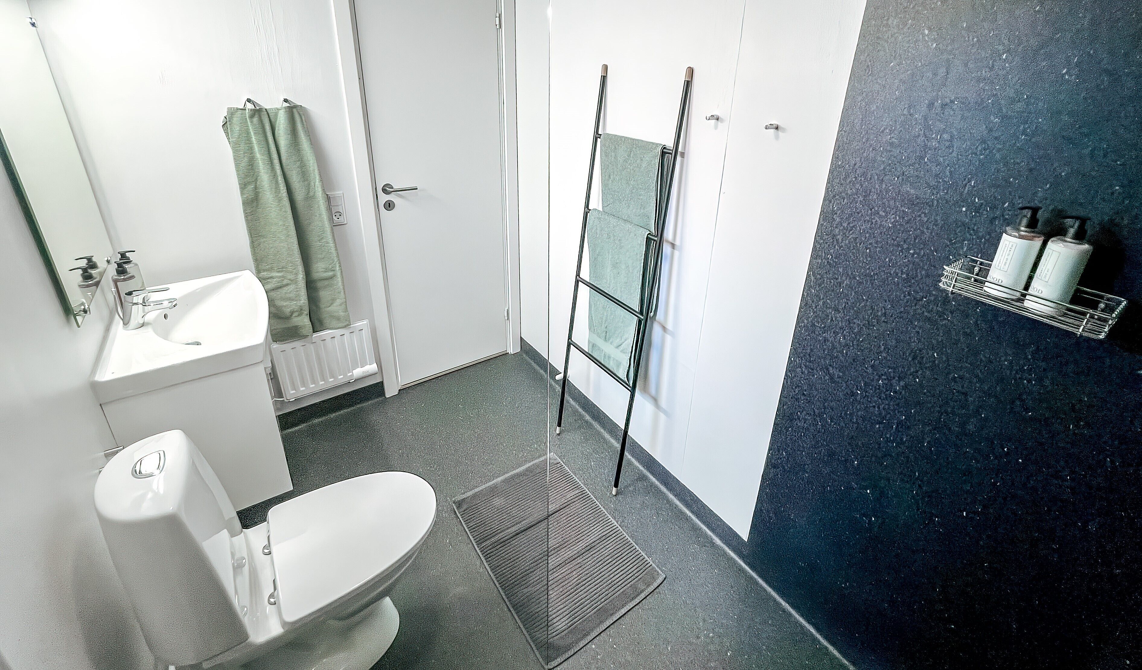 Eco-friendly toiletries, towels, soap, shampoo