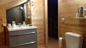 Bruser, hårtørrer, Toiletpapir