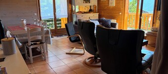 Chalet close to shops and spa