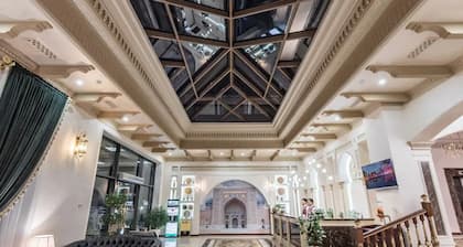 Huayue Mansion Hotel