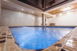 Piscine couverte