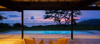 Ocean & Jungle Views, 5-Min Walk to Playa Hermosa Beach, Sleeps 6, Concierge!