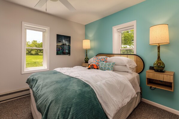 2 bedrooms, iron/ironing board, travel cot, free WiFi