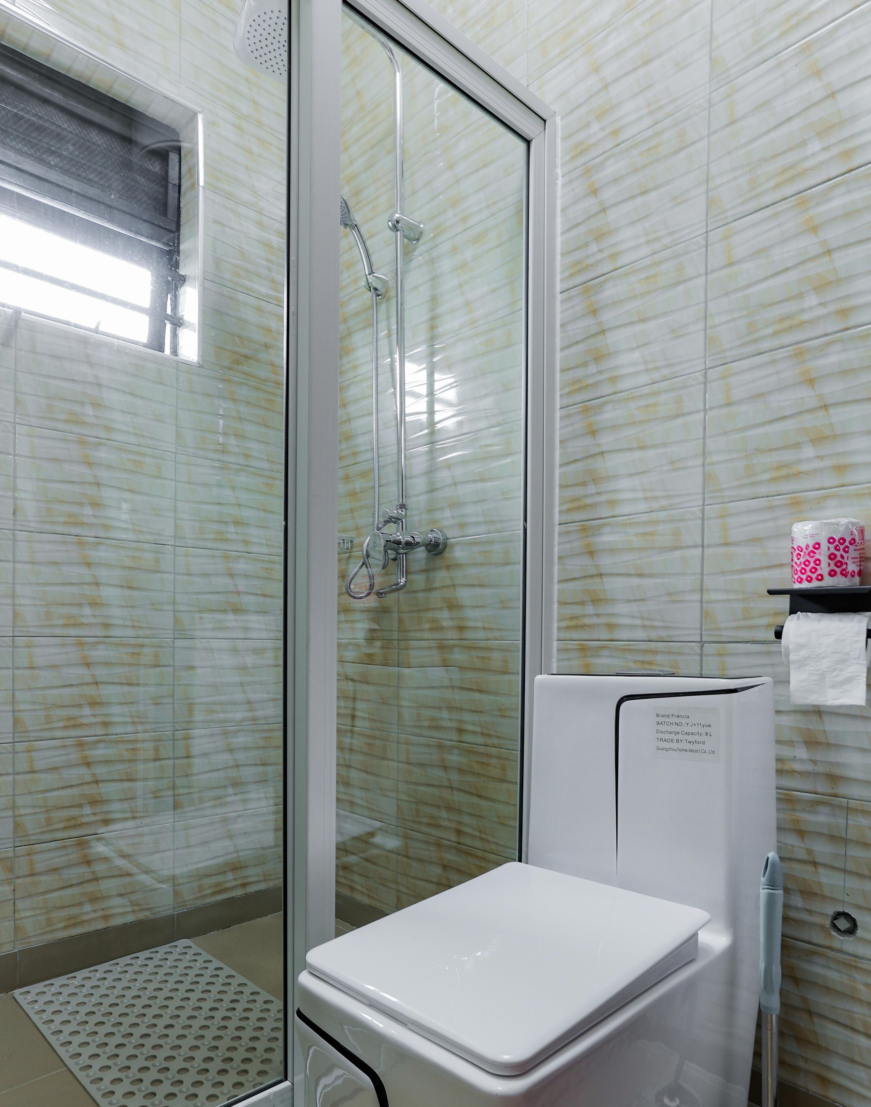 Comfort Apartment | Bilik Mandi | Pancuran mandi, kelengkapan dandanan diri percuma, selipar 