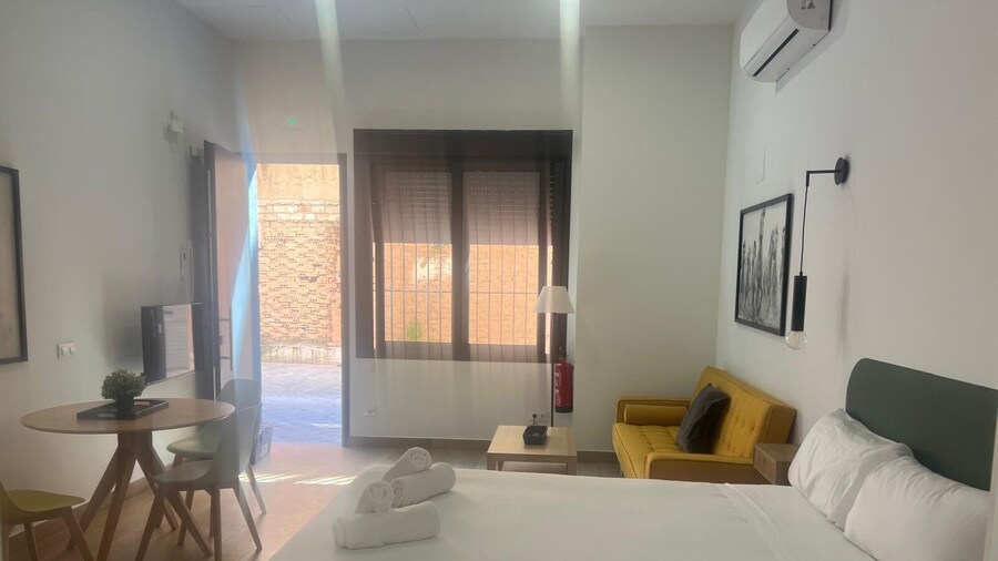 Triana Suite Apartment