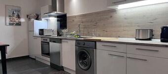 Warm, renovated house with whirlpool bath