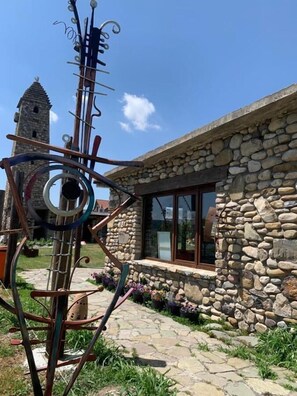 Property entrance - Golden Cradle (Dusheti)