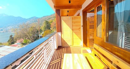Hotel Sangita Lake View Nainital