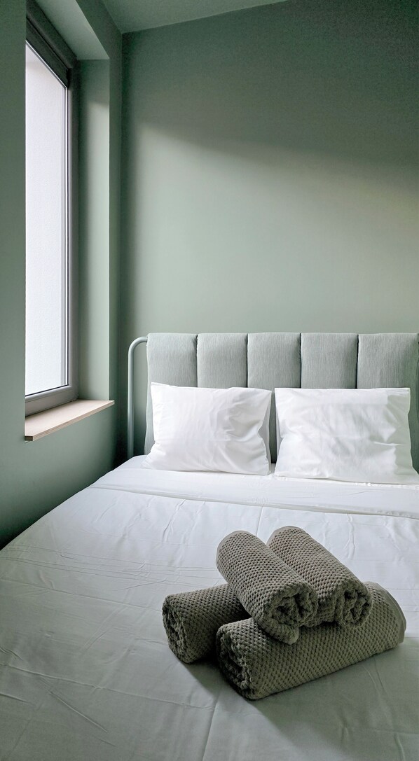 1 chambre, fer et planche à repasser, Wi-Fi, literie fournie