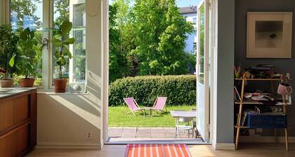 Central residence in the middle of Oslo, with direct access to private garden