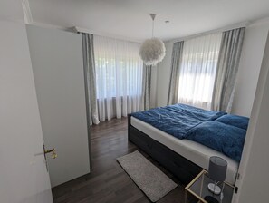 2 bedrooms, iron/ironing board, WiFi, bed sheets - Large apartment in a prime location in Bad Salzuflen (Bad Salzuflen)