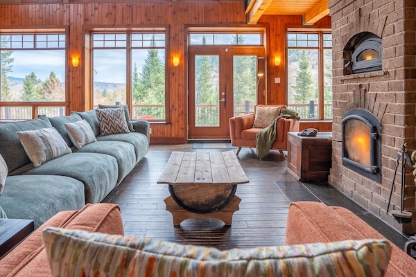 Smart-TV, peis og bøker