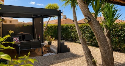Villa avec spa toute équipée dans cocon de verdure