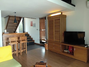 Living area - Beautiful 2-bedroom villa with a charming valley view in a peaceful setting (Lào Cai)