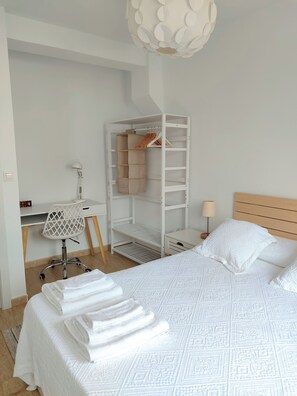 1 bedroom, desk, iron/ironing board, free WiFi
