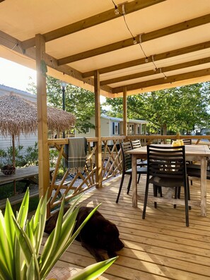 Outdoor dining - Mobil home " Lège Cap-Ferret " 4/6 persons Campsite 4 stars  (Lège-Cap-Ferret)