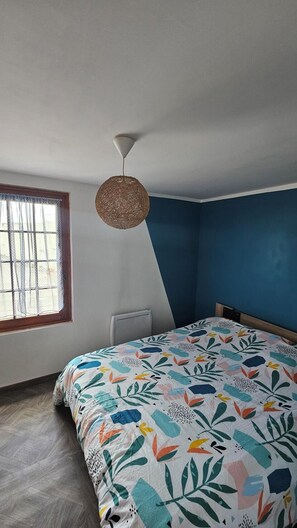 2 bedrooms, free WiFi, bed sheets
