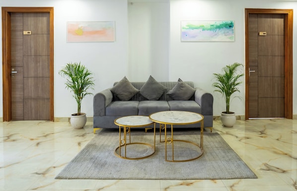Studio, City View | Living area