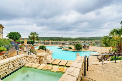 Community Perks: Scenic Lake Travis Getaway!