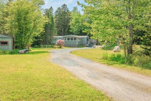 House (2 Bedrooms) | Interior - 13 Mi to Acadia: Artistic Retreat in Nature (Trenton)