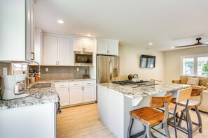 House (2 Bedrooms) | Interior - Walk to Park & Aquatic Center: Airy Redding Home! (Redding)