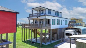 Exterior - Blessed Pompano (Bolivar Peninsula)