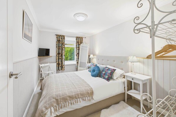 2 bedrooms, iron/ironing board, travel crib, WiFi