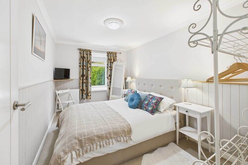 Host & Stay | The Fairways