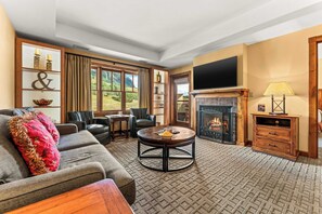 TV, fireplace, offices