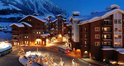 Perfect 1 Bedroom, Spectacular view of Crested Butte Mountain, Amazing location