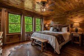 2 bedrooms, iron/ironing board, travel crib, free WiFi