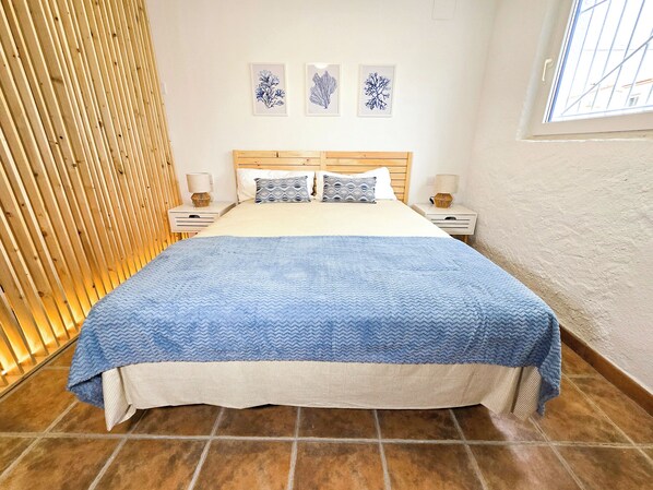 3 chambres, fer et planche à repasser, Wi-Fi, literie fournie