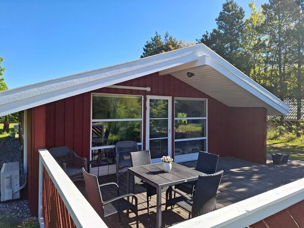 House | Exterior - 4 Person Holiday Home in Ulfborg (Ulfborg)