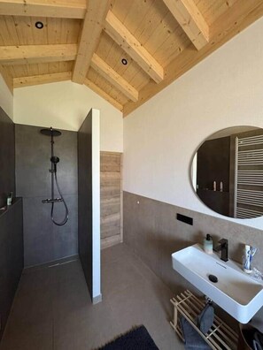 Hair dryer, towels, toilet paper