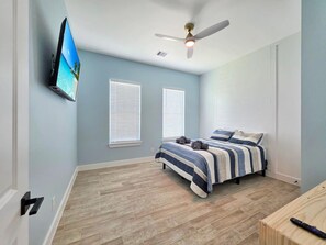 4 bedrooms, Internet, bed sheets